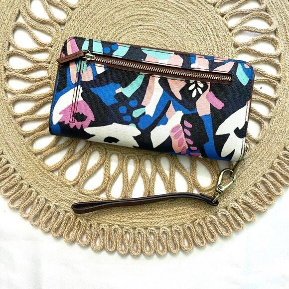 Fossil Emma RFID Large Zip Clutch Black Floral Wallet - Picture 3 of 4